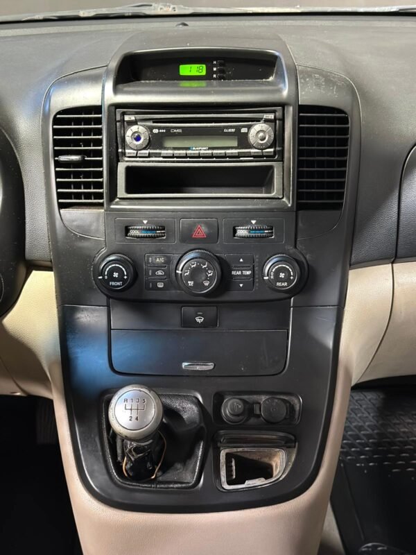 KIA CARNIVAL 7 PLAZAS - Imagen 9