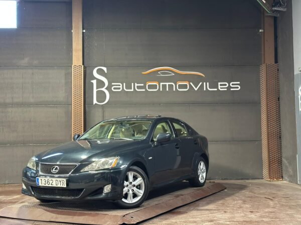 LEXUS IS 220D - Imagen 2