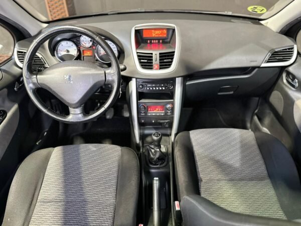 PEUGEOT 207 SW 1.6 HDI SPORT - Imagen 12