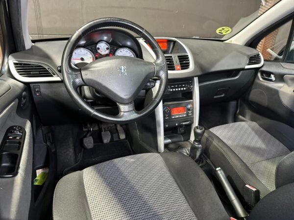 PEUGEOT 207 SW 1.6 HDI SPORT - Imagen 9
