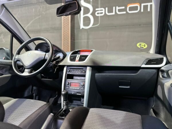 PEUGEOT 207 SW 1.6 HDI SPORT - Imagen 10