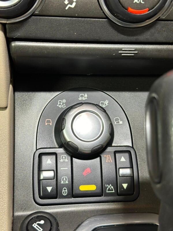 LAND ROVER DISCOVERY 4 TDV6 SE 7 PLAZAS - Imagen 13