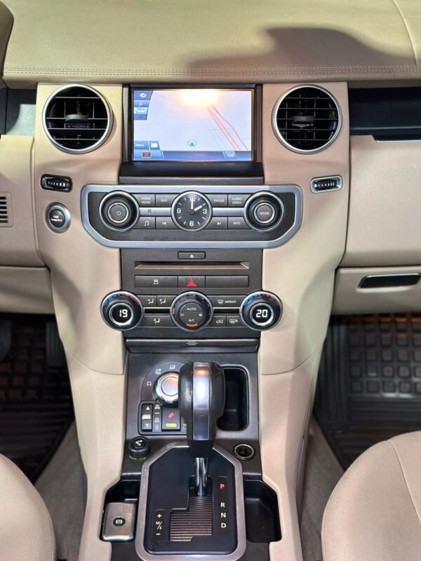 LAND ROVER DISCOVERY 4 TDV6 SE 7 PLAZAS - Imagen 12