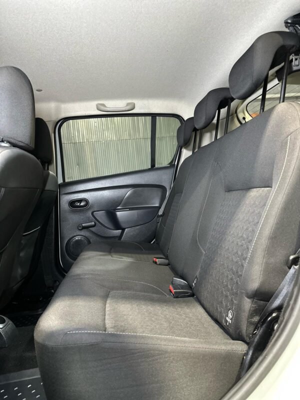 DACIA SANDERO 1.5 DCI 90cv - Imagen 8