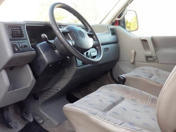VOLKSWAGEN CARAVELLE 2.0 TDI 9 PLAZAS - Imagen 8