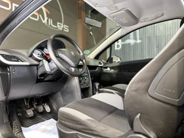 PEUGEOT 207 I 1.4 75 CV 3 P - Imagen 4