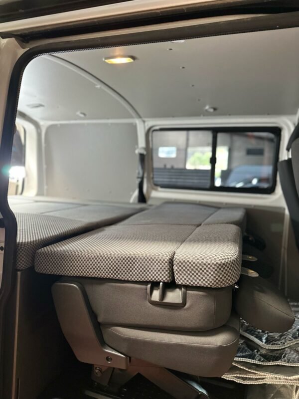 VOLKSWAGEN TRANSPORTER CAMPER 2.0 TDI 5 PLAZAS - Imagen 13