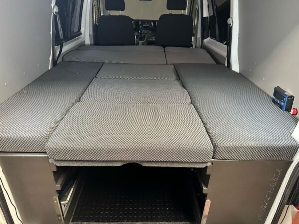 VOLKSWAGEN TRANSPORTER CAMPER 2.0 TDI 5 PLAZAS - Imagen 15