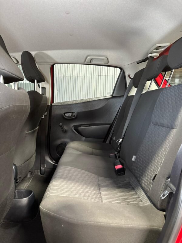 TOYOTA YARIS - Imagen 10