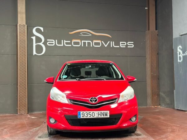 TOYOTA YARIS - Imagen 2