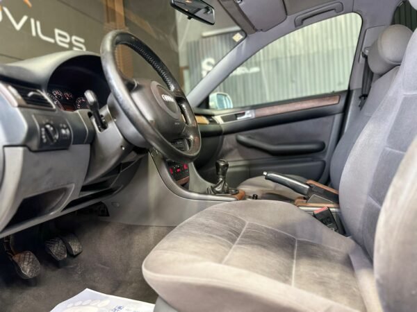 AUDI A6 2.4 I - Imagen 7