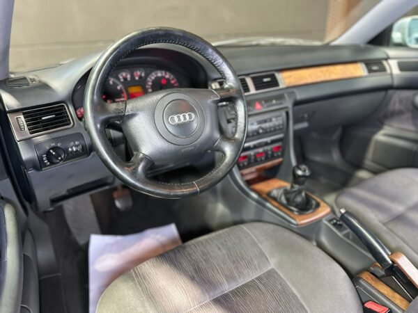 AUDI A6 2.4 I - Imagen 8