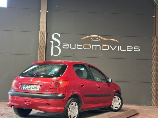 PEUGEOT 206 1.4 HDI 70 CV - Imagen 8