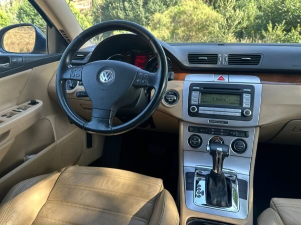 VOLKSWAGEN PASSAT VARIANT 2.0 TDI AUTOMÁTICO - Imagen 11