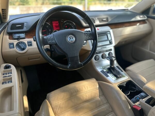 VOLKSWAGEN PASSAT VARIANT 2.0 TDI AUTOMÁTICO - Imagen 10
