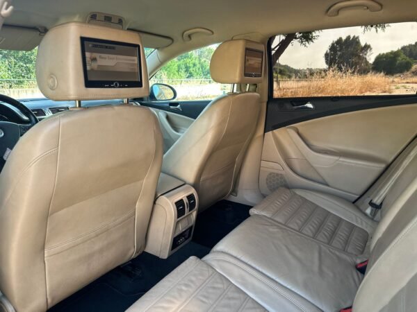 VOLKSWAGEN PASSAT VARIANT 2.0 TDI AUTOMÁTICO - Imagen 17