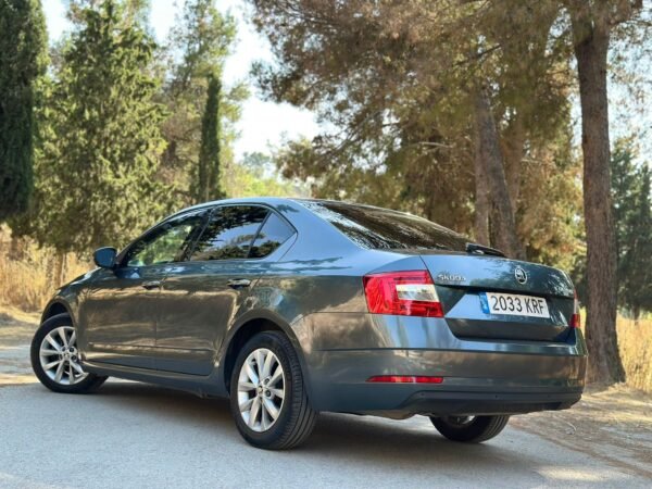 SKODA OCTAVIA - Imagen 4