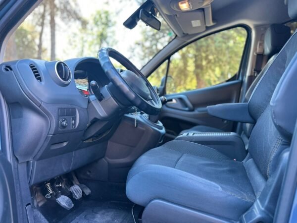 PEUGEOT PARTNER TEPEE 1.6HDI 75CV 2011 - Imagen 8