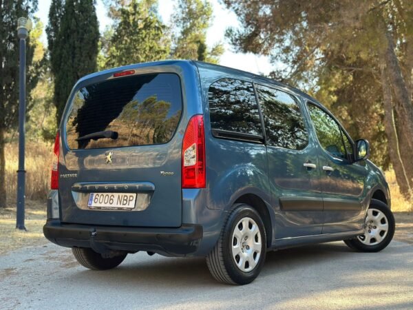 PEUGEOT PARTNER TEPEE 1.6HDI 75CV 2011 - Imagen 6