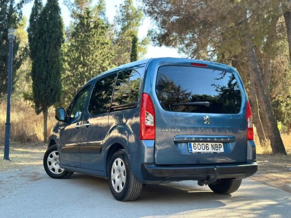 PEUGEOT PARTNER TEPEE 1.6HDI 75CV 2011 - Imagen 4
