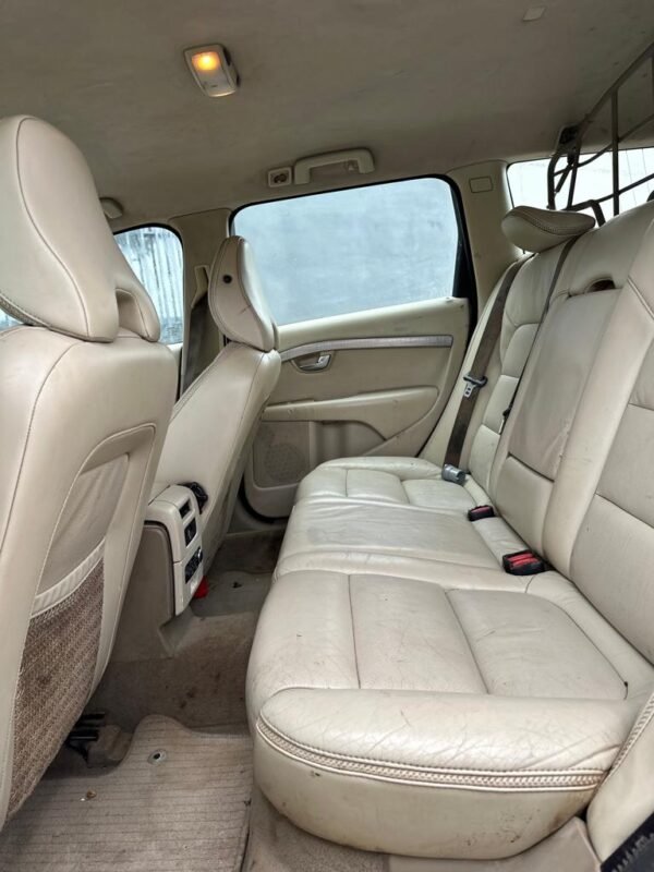 VOLVO XC 70 2.4D5 163CV - Imagen 14