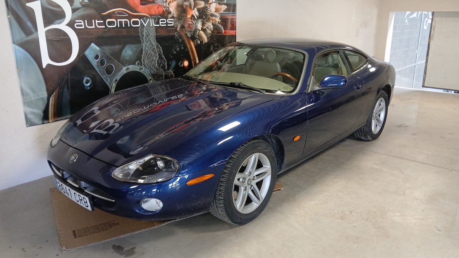 JAGUAR X K8 4.2 313CV AÑO 2004