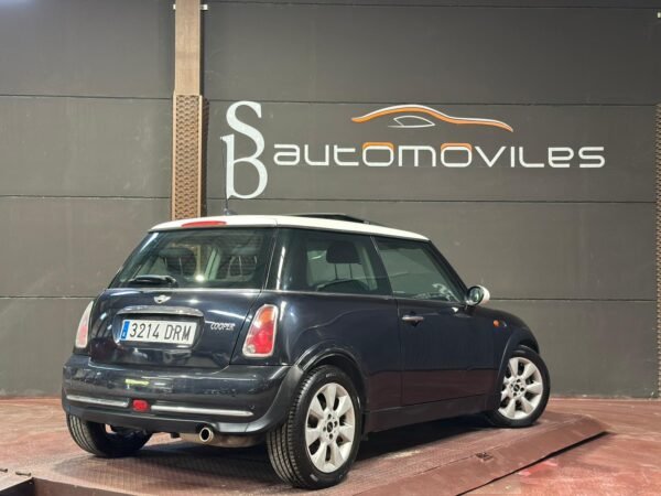 MINI COOPER MANUAL   1.6 i - Imagen 6