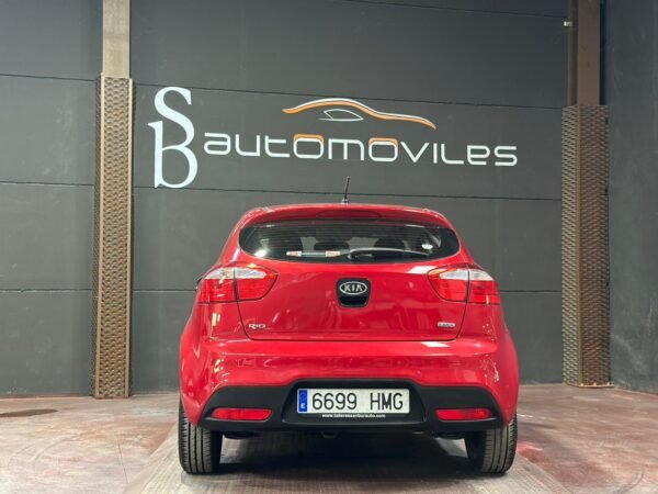 KIA RIO 1.1 CRDI  75CV - Imagen 5