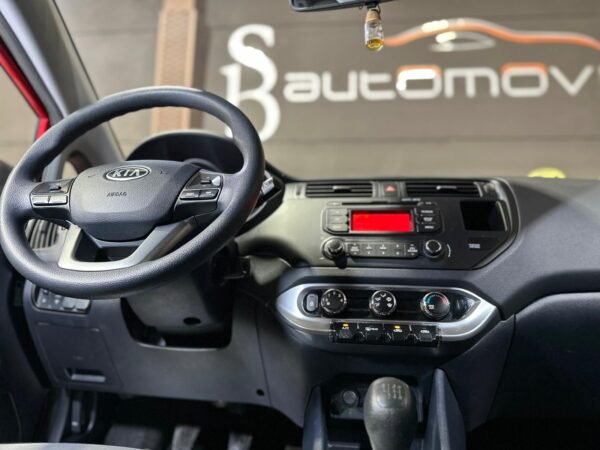 KIA RIO 1.1 CRDI  75CV - Imagen 12