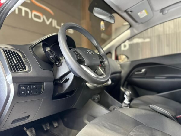 KIA RIO 1.1 CRDI  75CV - Imagen 11