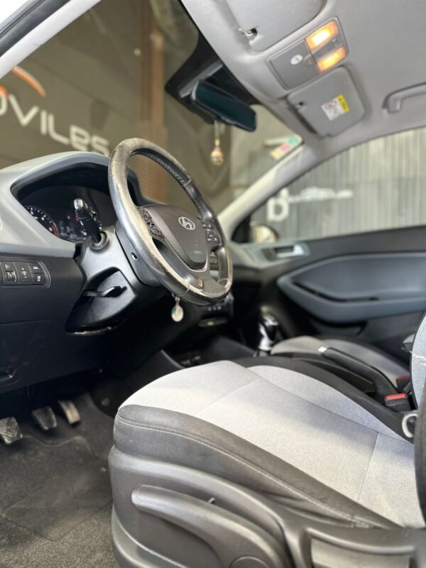 HYUNDAI I 20 1.2 CRDI 75 CV ACTIVE - Imagen 6