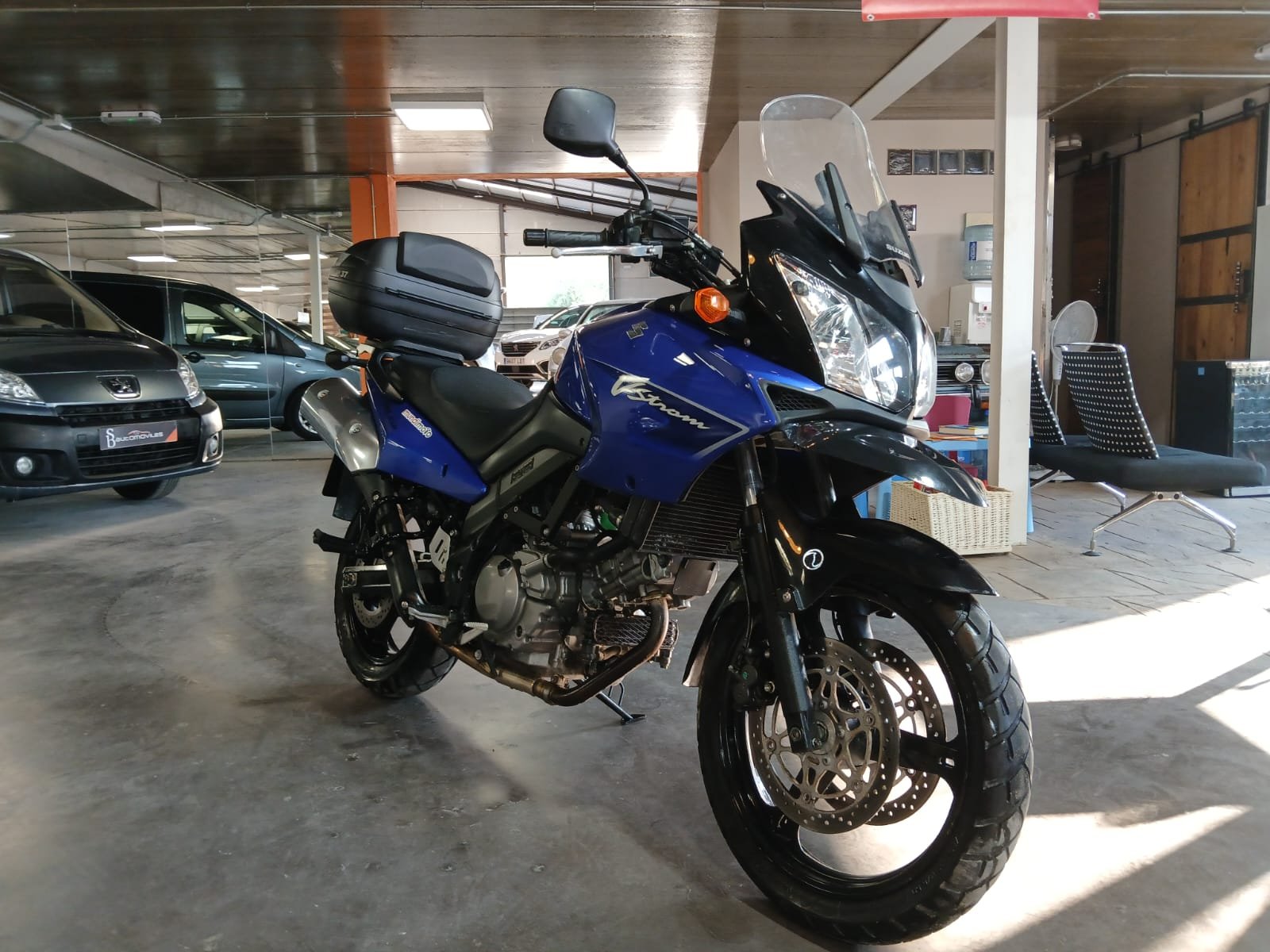 SUZUKI V STROM 650CC