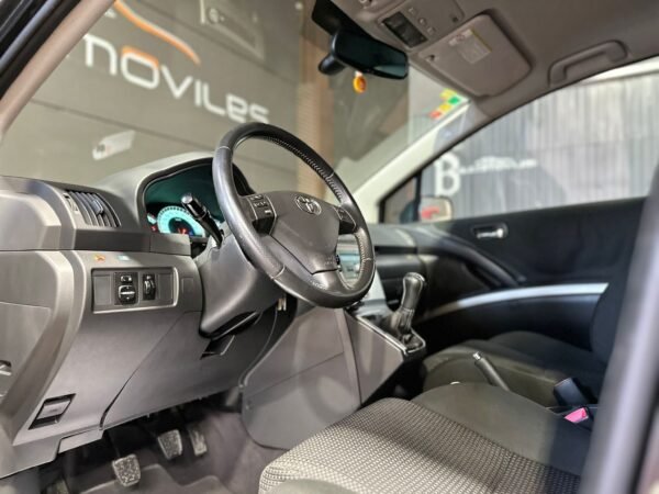 TOYOTA COROLLA VERSO 7 PLAZAS 2.2 D4D - Imagen 7