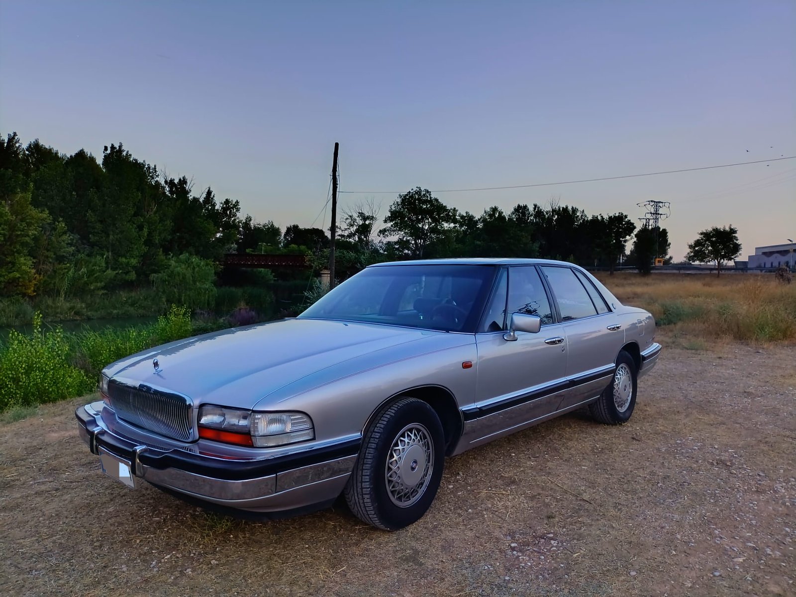 BUICK PARK AVENUE AÑO 1992
