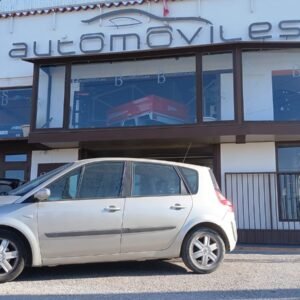 Renault Scenic año 2008 Monovolumen 1.5 cc 105 CV 242.000 km EN PREPARACIÓN