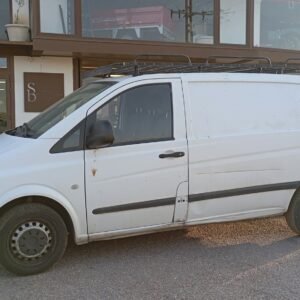 MERCEDES VITO / 3 plazas / año 2006 / 319.00km / manual / 6V /  2200cc / 115cv